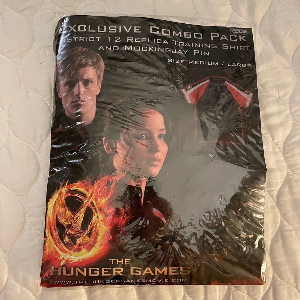 The Hunger Games Tribute Costume - EUC, Sz M/L